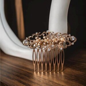 Elegant Gold Hair Comb with Crystal Accents
